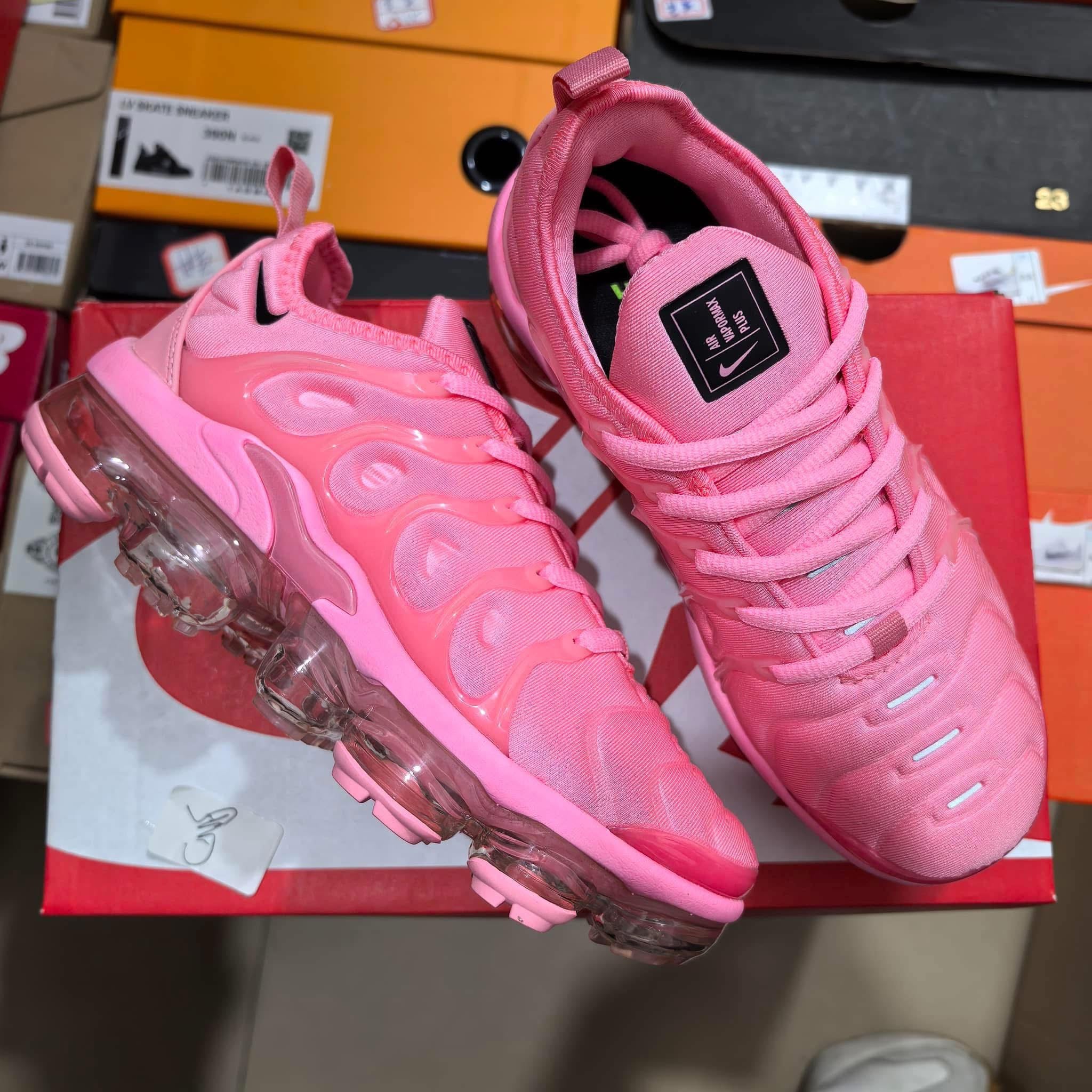 N k pink jelly shoes