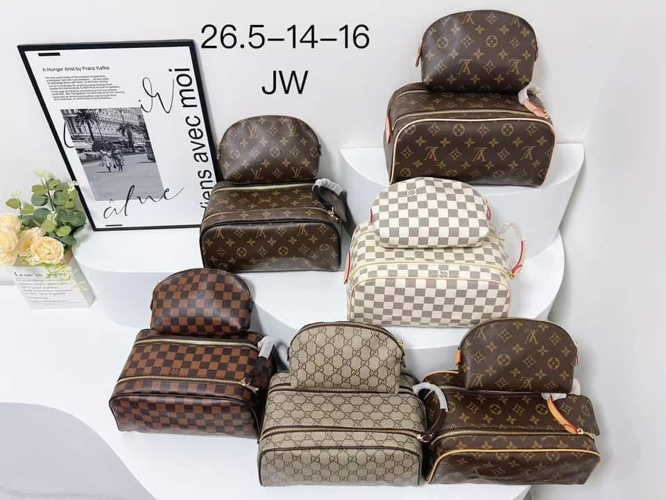 Makeup bag set