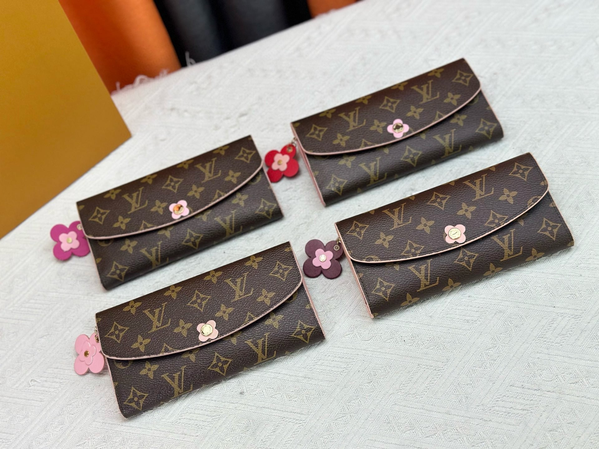 Flower snap Wallet