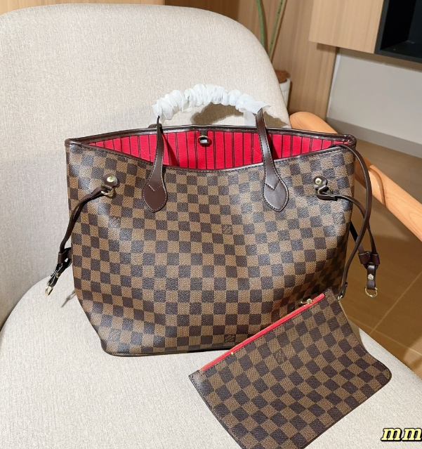 classic Neverfull