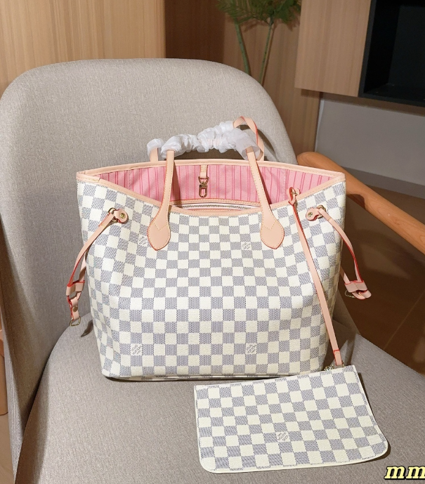classic Neverfull