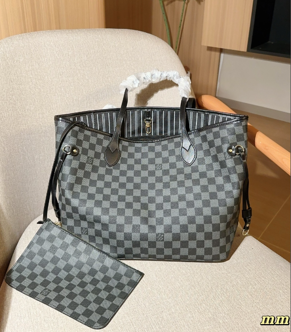 classic Neverfull
