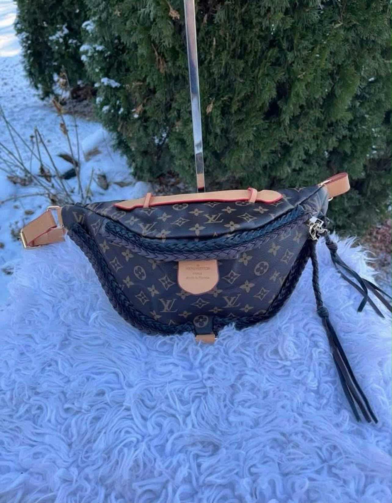 Vee Tassel Bum Bag